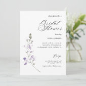 Elégante Violet Floral Bridal Shower Invitation (Debout devant)