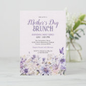 Elegante Violet Wildflower Moederdag Brunch Kaart (Staand voorkant)