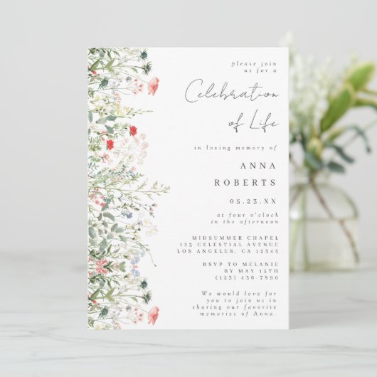 Elegante Wildflower Field Viering van het Leven Kaart (Staand voorkant)