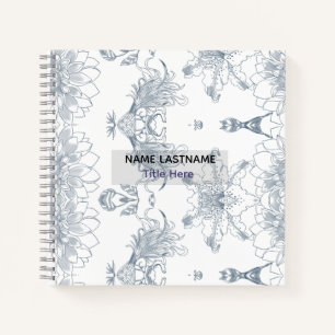 Elegante witte achtergrond en blauwe bloem op maat notitieboek