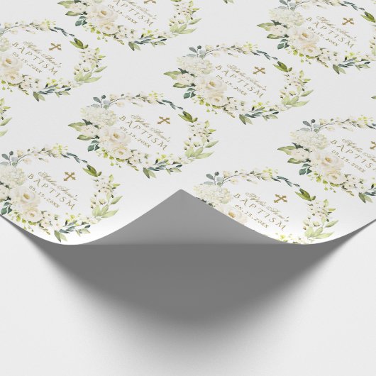 Elegante witte crème bloemen gouden kruis doop cadeaupapier (Hoek)