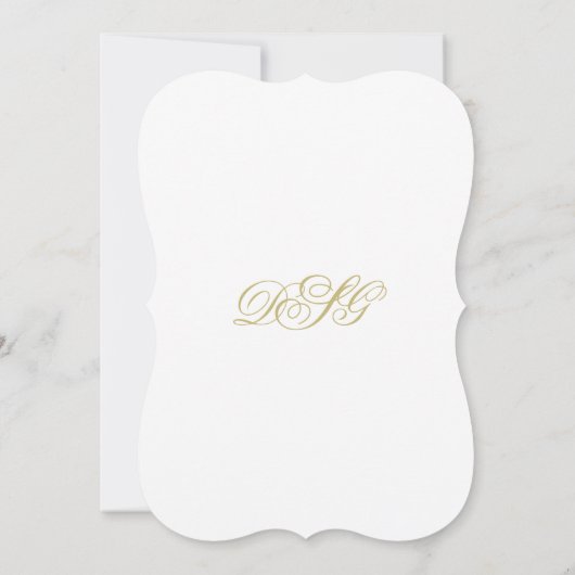 Elegante Witte en Gouden Monogram Bruiloft Kaart (Achterkant)