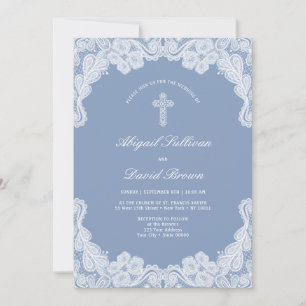 Elegante Witte Kant op Blauwe Huwelijksuitnodiging Kaart