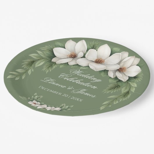 Elegante Witte Magnolia Winter Wedding Pine Tree Papieren Bordje (Gekanteld)