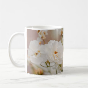 Elegante witte rozen foto met eigen naam koffiemok