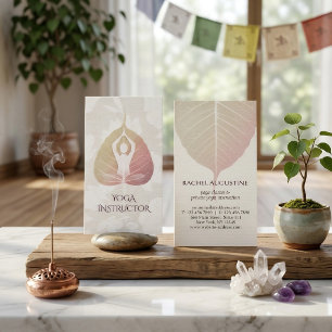 Elegante yogameditiethouding met Bodhi-blad Visitekaartje