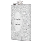 Elegante Zilveren Bloemen Trouwfles – gepersonalis Heupfles (Links)