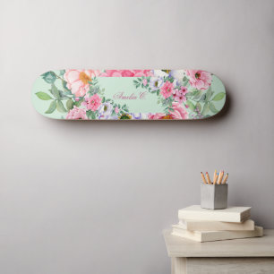 Elegante zomertuin bloemetjes met naam skateboard