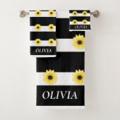 Elegante Zonnebloem op Zwart en Wit Bad Handdoek (Insitu)