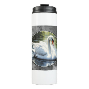 Elegante zwaan zwemt in het water thermosbeker