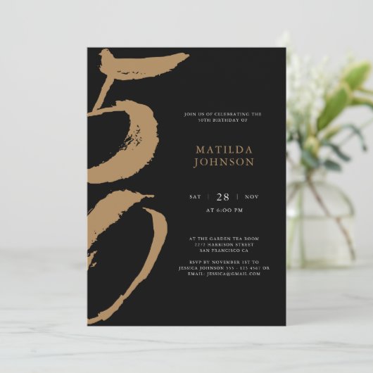 Elegante zwart-gouden typografie 50ste verjaardag kaart (Staand voorkant)