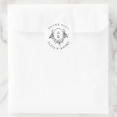 Elegante zwart-wit bloemige monogram bruiloft ronde sticker (Tas)