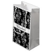 Elegante zwart-wit bloemmotief naam klein cadeauzakje (Achterkant Gekanteld)