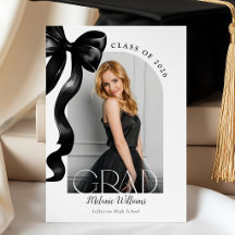 Elegante zwarte afstudeeraankondiging met strik
