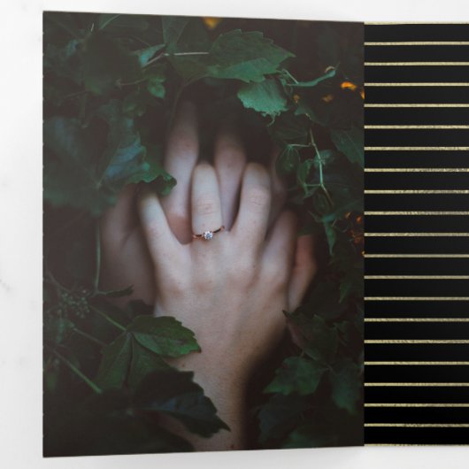 Elegante Zwarte Gouden Strepen Folie Bruiloft Drieluik Uitnodiging (Binnenzijde eerst)