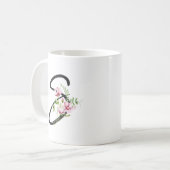 Elegante zwarte kalligrafie letter "S" Floral Koffiemok (Voorkant links)