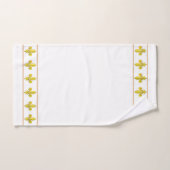 Élégantes fleurs de lis dorées chic sur fond blanc (Serviette à main)