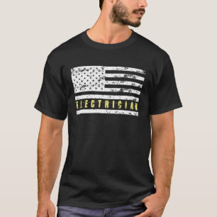 Elektrisch verbijsterd Amerikaans vlaggepatriot T-shirt