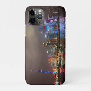 Elektrische dromen - Futuristische Shanghai Skylin iPhone 11 Pro Hoesje