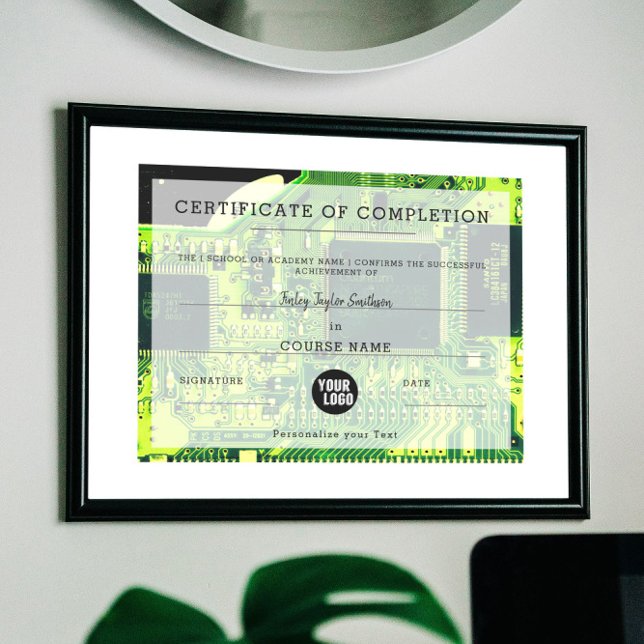 Elektronica en computercertificaat van voltooiing (Creator heeft geüpload)