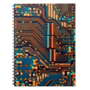 Elektronische printplaat dicht bij de achtergrond, notitieboek