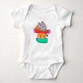 Elephant bij Snowboarding met Snowboard Romper (Voorkant)