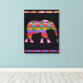 Elephant Chevron Pattern on Wood Canvas Afdruk (Insitu (Houten vloer))