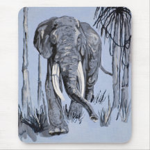 Elephant die door gegoten savanna rolt in blauw