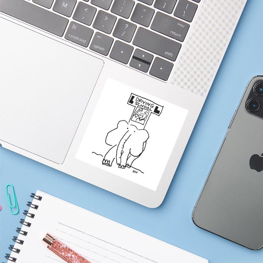 Elephant Driving Lessons. Grappig Sticker (Laptop met iPhone)