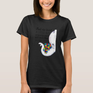Elephant en ze hield erg veel van kleine jongen t-shirt