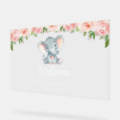 Eléphant, Fleurs Roses, Accueil Premier Anniversai (Angle)