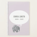Eléphant gris mou Voix Bubble doux Violet enfant<br><div class="desc">Un éléphant gris mignon avec une simple bulle vocale blanche sourit sur un arrière - plan violet lilas pâle. Personnalisez le texte pour en faire un carnet de planificateur adapté aux enfants,  parfait pour l'école ou la maison.</div>