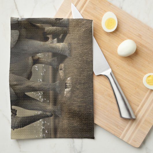 Elephant Hunter over Safari Theedoek (Quarter Fold)