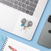 Elephant in Darts met Dart Sticker (Laptop met iPhone)