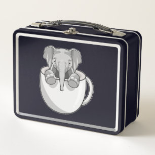 Elephant met Cup
