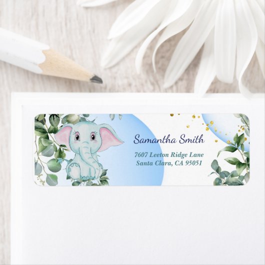 Elephant met eucalyptus met blauwe belletje etiket (Insitu)