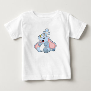 Elephant met waterbellen