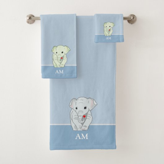 Éléphant Mignon & Monogramme sur un Bleu Merveille (En situation)