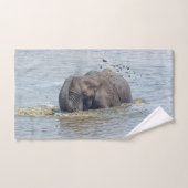 Eléphant profitant d'un bain (Serviette à main)