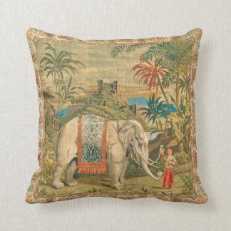 Elephant Trainer Pillow Kussen