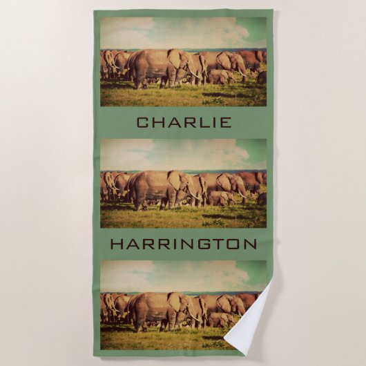 Elephants OF UW PHOTOS aangepaste badhanddoek (Voorkant)