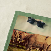 Éléphants OU VOTRE serviette de plage nommée faite (En situation)