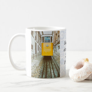 Elevador da Gloria. Lissabon, Portugal. Koffiemok