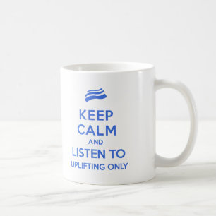 Élever gardent seulement la tasse calme