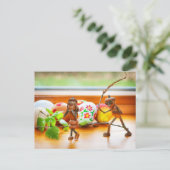 Elfe de maïs avec bâton de Pâques Carte postale de (Debout devant)