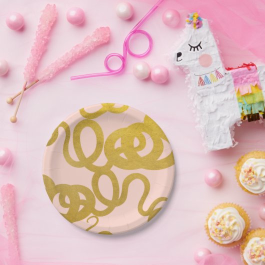 Elk geweldig verhaal begint met een slang papieren bordje (Feest)