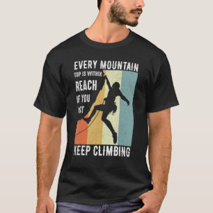 Elke bergtop ligt in het bereik als je alleen maar t-shirt