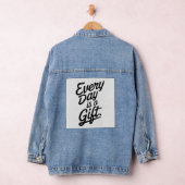 Elke dag is een geschenk denim jacket (Hangar)
