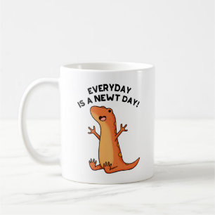 Elke dag is een volgende dag grappige salamander w koffiemok