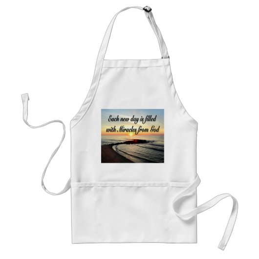 ELKE DAG IS MIRACLINE VAN GOD STANDAARD SCHORT (Voorkant)